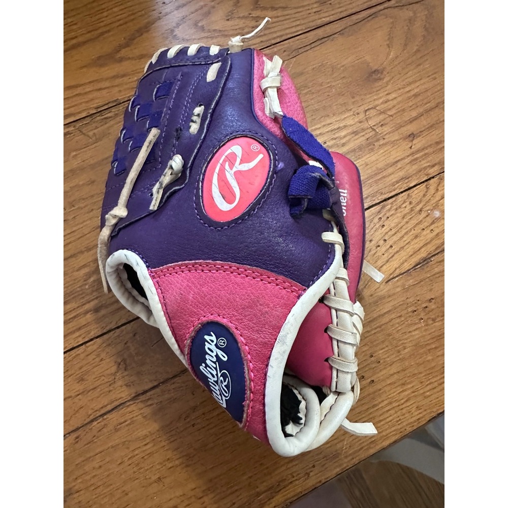 rawlings 10in baseball/ tee ball glive pink and purple